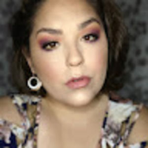 Meet your Posher, Michaela